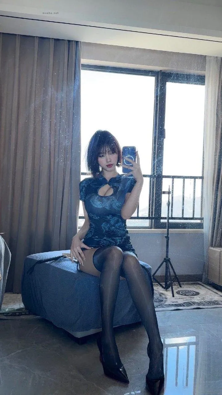 琳铛 – 短款旗袍【12P】